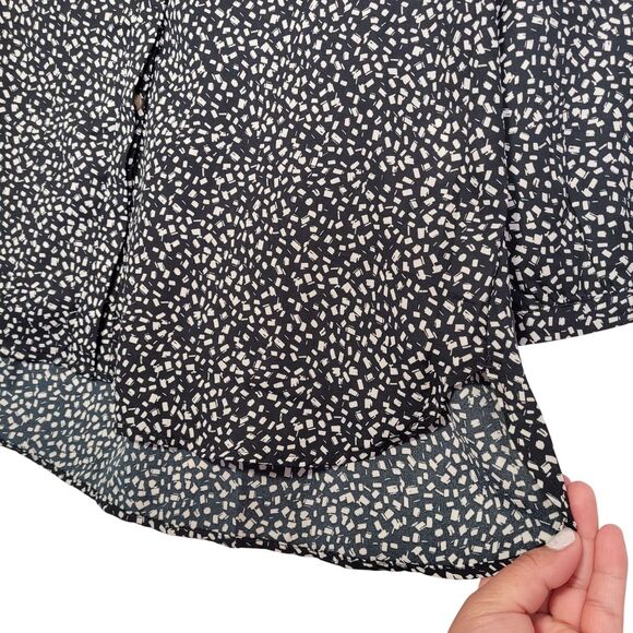 Jachs Girlfriend Women's Black & White Printed 3/4 Sleeve Hidden Button Blouse S - Picture 6 of 15